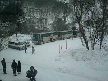 富士見東中学校 到着 (2)