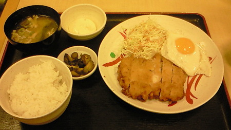201103132127000