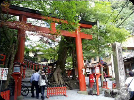 貴船神社