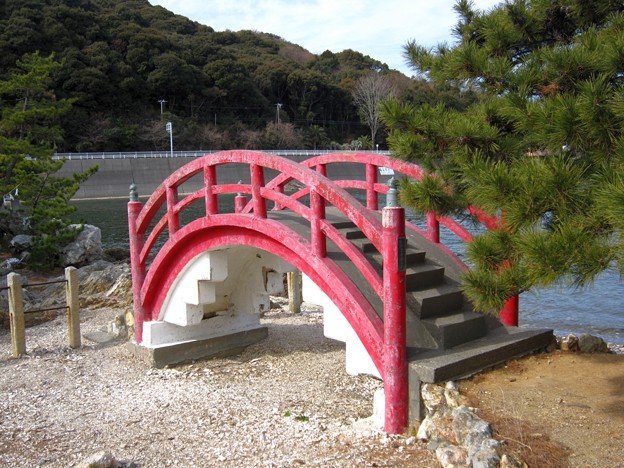 猪鼻湖神社