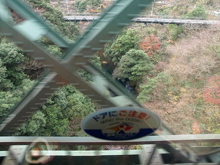 箱根登山電車の車窓(塔ノ沢駅→大平台駅)2