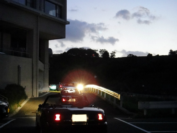 ６時過ぎに朝連に出発